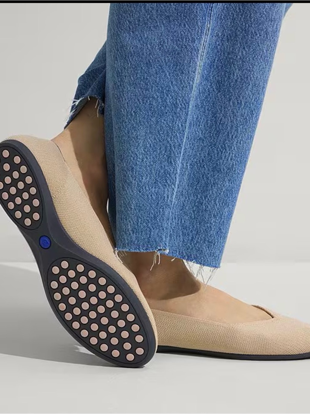 Rothy's a washable Round Toe Flat w/Blue Trim Size 8 - Picture 2 of 4